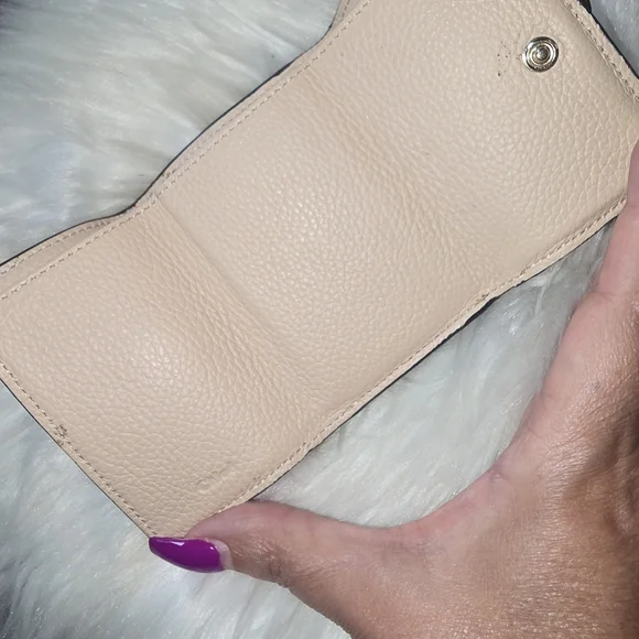 Chloé Alphabet Tri-Fold Wallet in cement pink calfskin leather - Picture 3 of 6